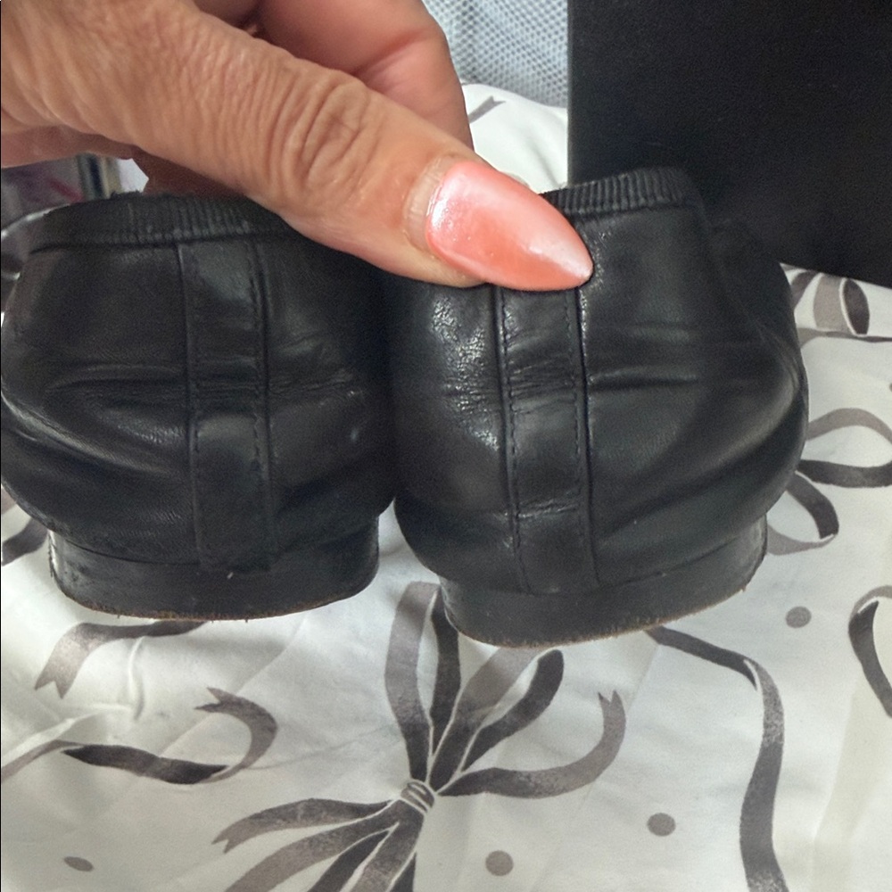 CHANEL Black Leather Cap-Toe Bow Ballet Flats - Picture 8 of 13